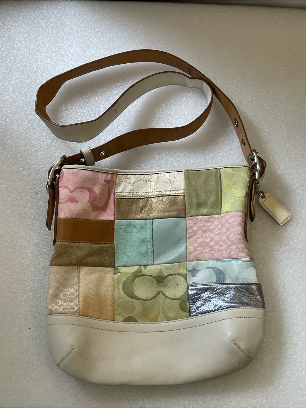 Coach Classic Women's Leather Tote Bag in White